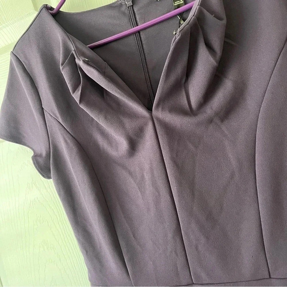 Elegant dark purple dress from Banana republic NWT size 2 - Picture 5 of 10